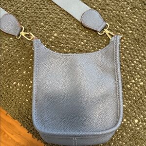 Elegant Blue Leather Shoulder Bag